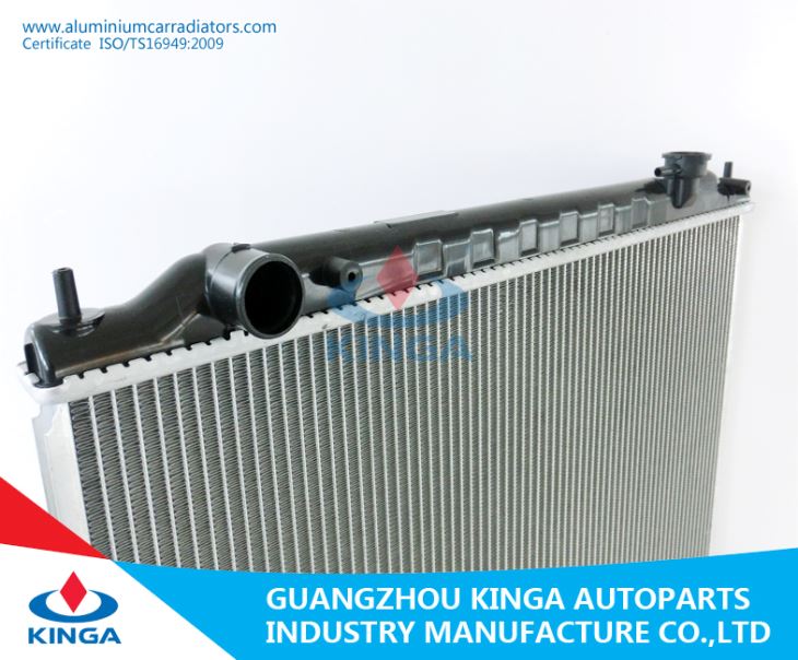 Sealed Type Aluminum Radiator For Nissan Bd22/Td27 At